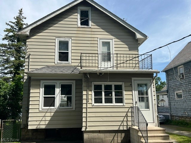 335 Oxford Avenue, Elyria, OH - Photo 2