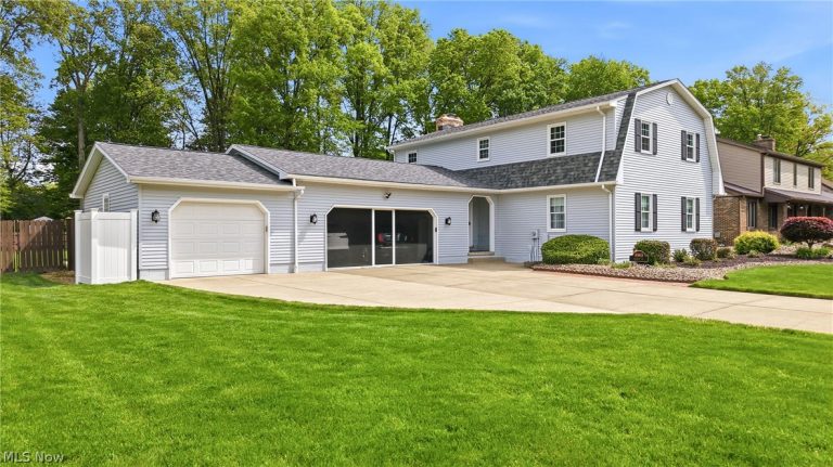8965 Altura Drive, Warren, OH - Photo 5