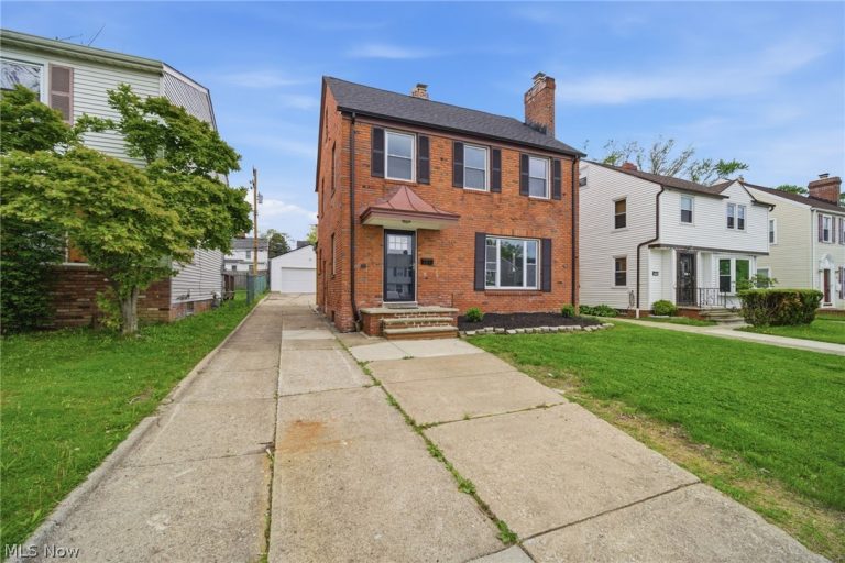 3802 Freemont Road, South Euclid, OH - Photo 2