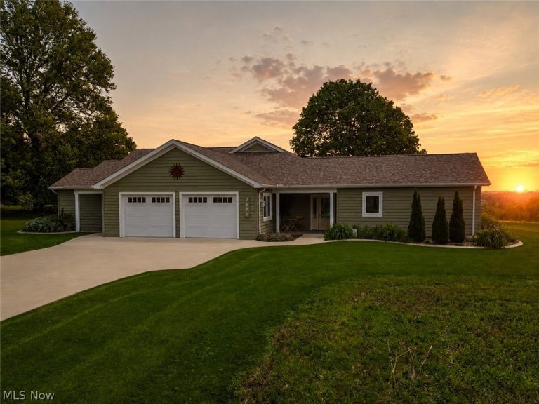 2695 Wayne Street, Orrville, OH - Photo 2