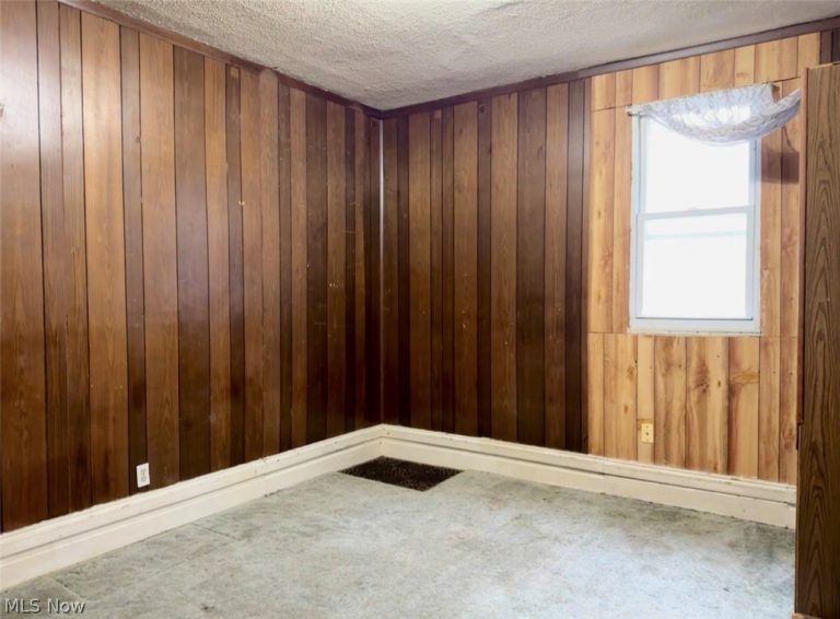 543 Buchtel Avenue, Akron, OH - Photo 6