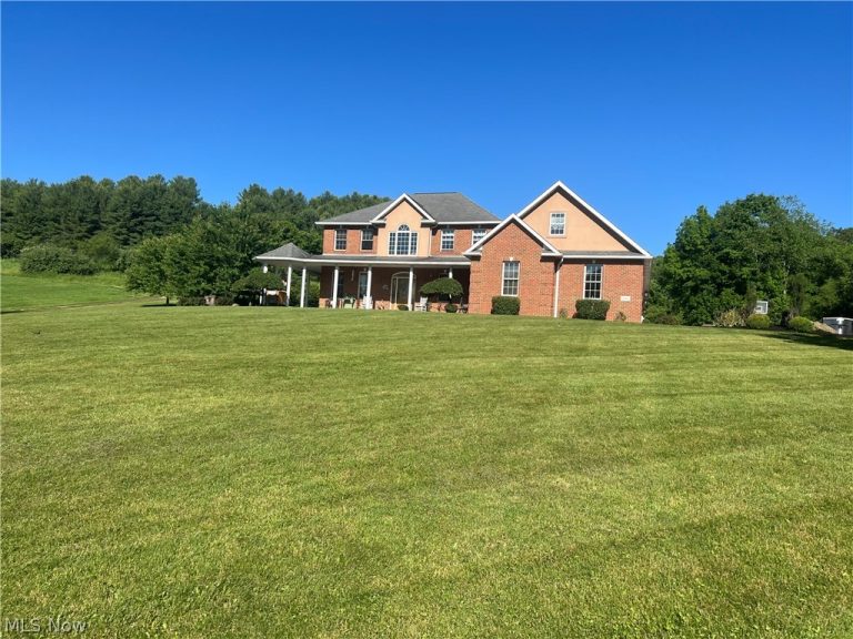 4182 Roemer Drive, Dover, OH, 44622