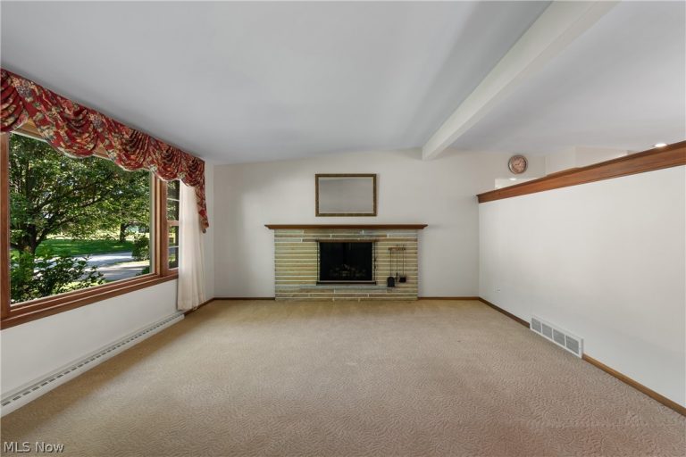 1222 Pleasantview Avenue, North Canton, OH - Photo 4