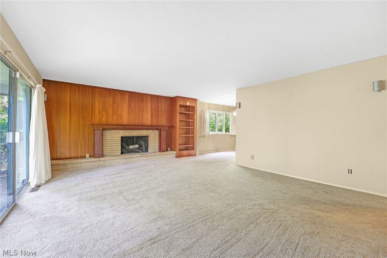 82 Barberry Drive, Berea, OH - Photo 4