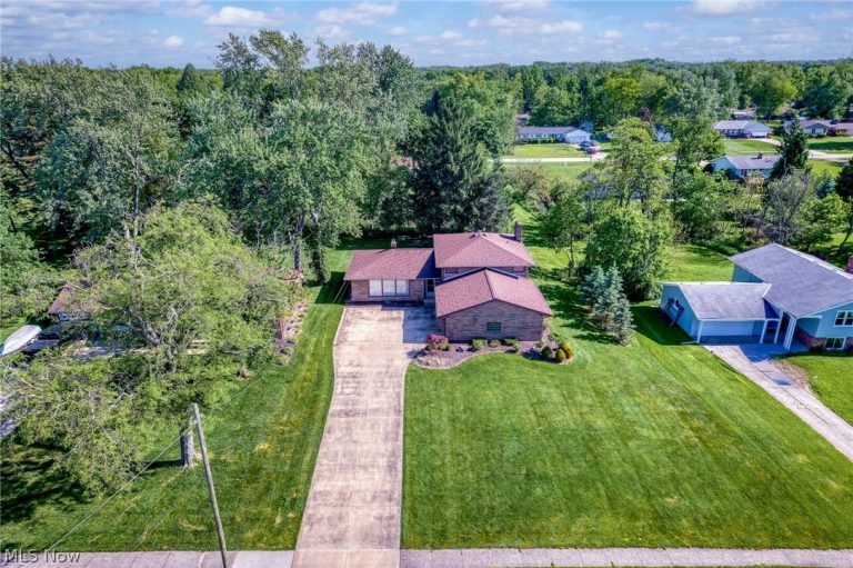 16385 Glendale Avenue, Strongsville, OH - Photo 6