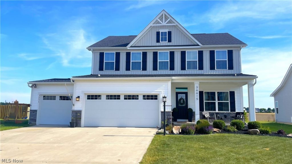 36615 Gladstone Mill Drive, North Ridgeville, OH