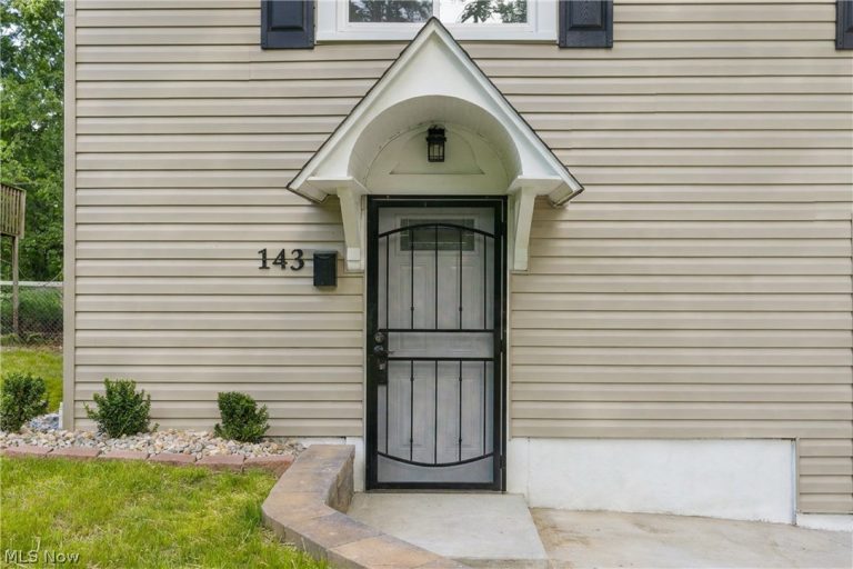 143 Malacca Street, Akron, OH - Photo 3