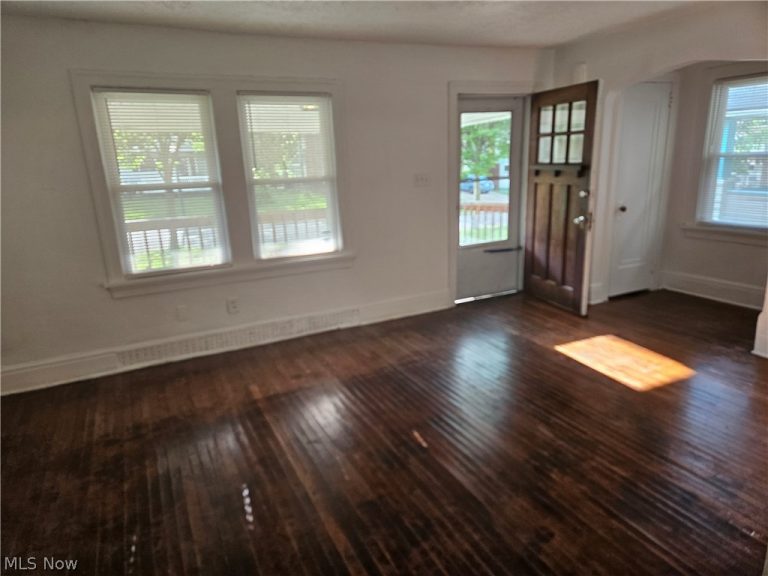 343 Noble Avenue, Akron, OH - Photo 5