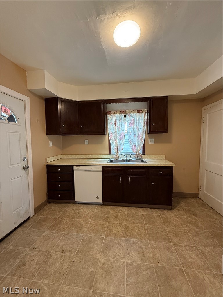 461 147th Street, Cleveland, OH - Photo 5