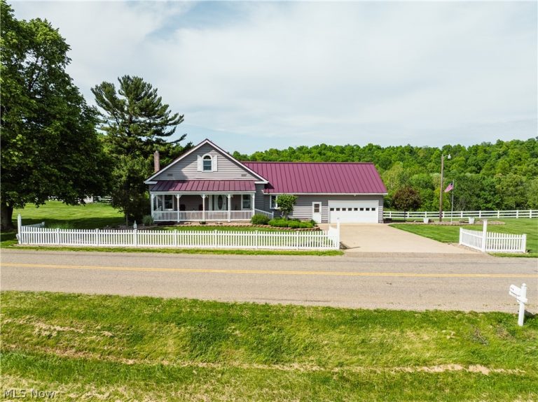 7759 Eddie Hill Road, Uhrichsville, OH, 44683