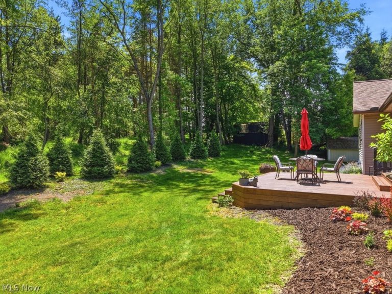 17357 Andras Drive, Walton Hills, OH - Photo 3