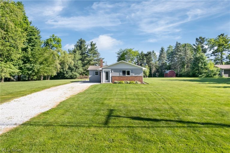 13095 Portage Street, Doylestown, OH - Photo 3