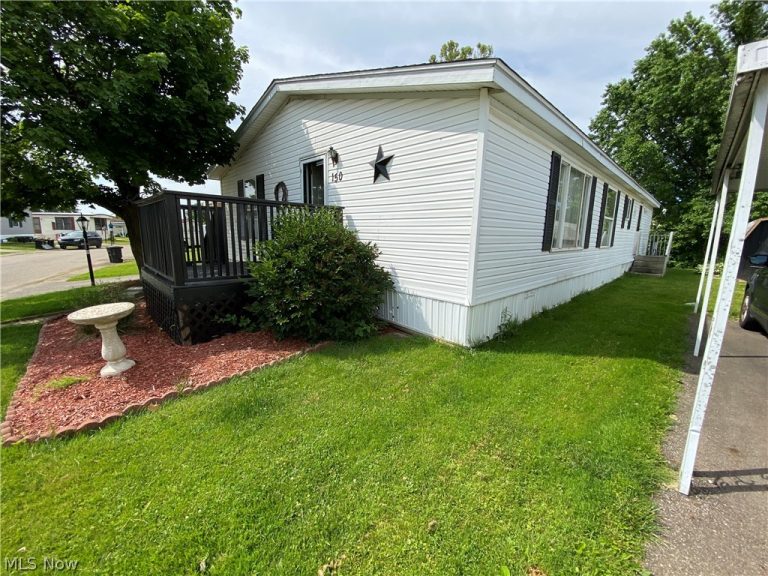 150 Rolling Acres Circle, Massillon, OH - Photo 3