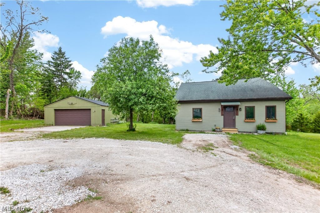 18500 Bennett Road, North Royalton, OH