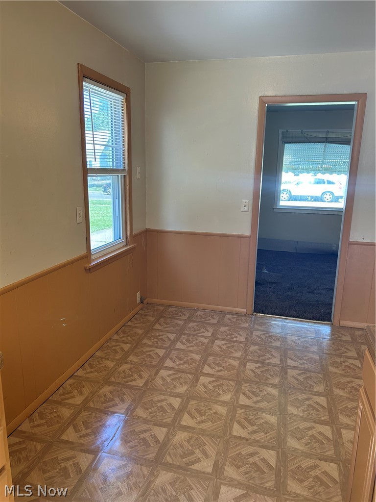 23338 Roger Drive, Euclid, OH - Photo 5