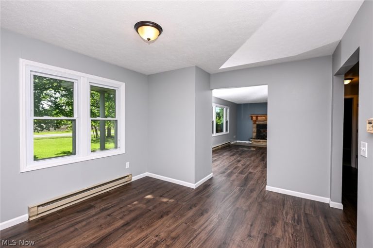 147 Pine Street, Creston, OH - Photo 6
