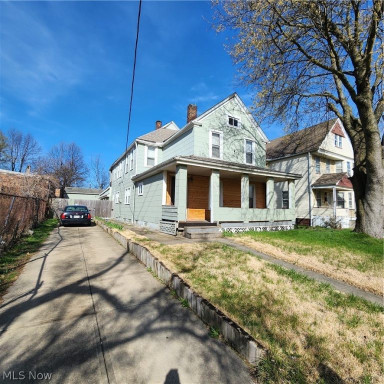 3094 65th Street, Cleveland, OH - Photo 2