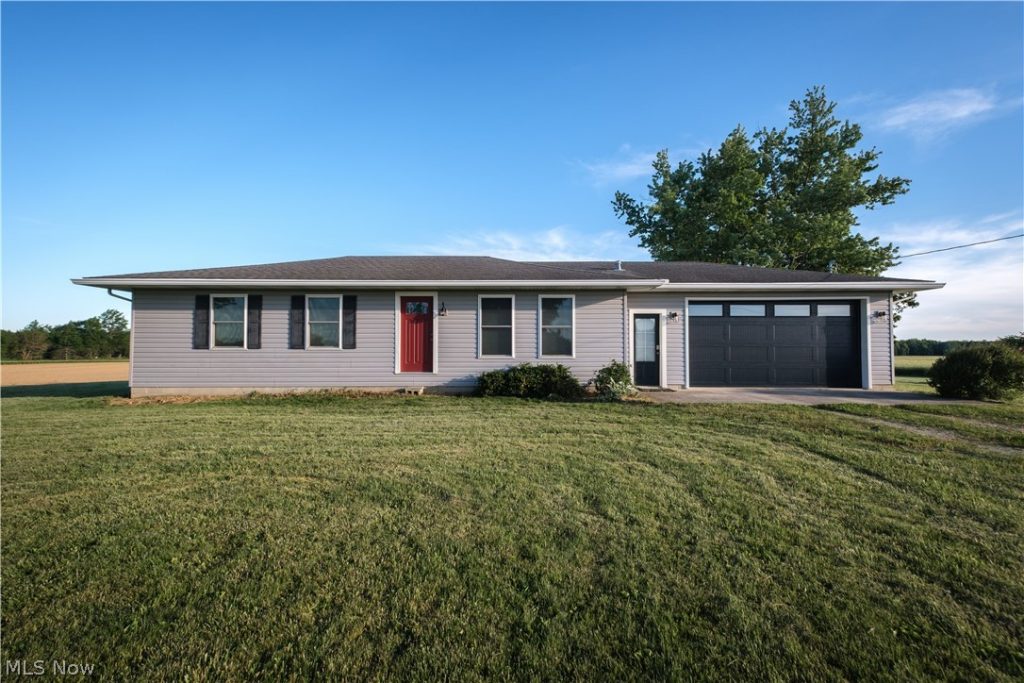 2403 Brokensword Road, Bucyrus, OH