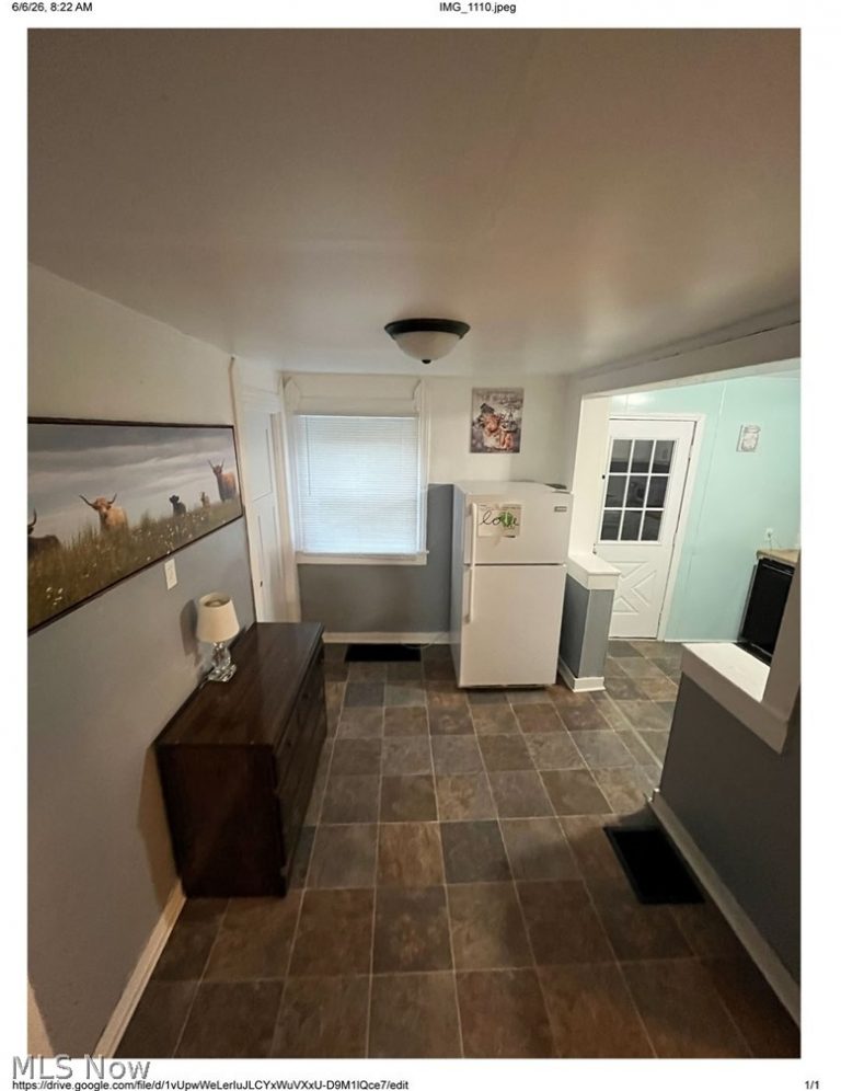 185 Maple Street, Andover, OH - Photo 4