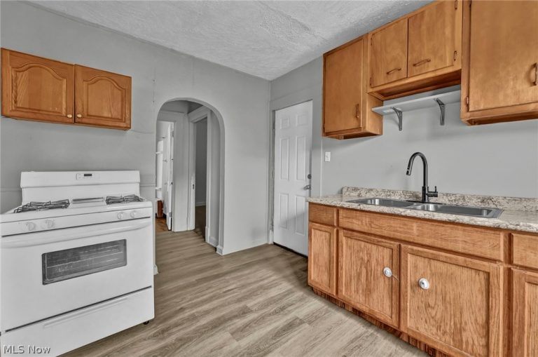 1011 East 140, Cleveland, OH - Photo 4