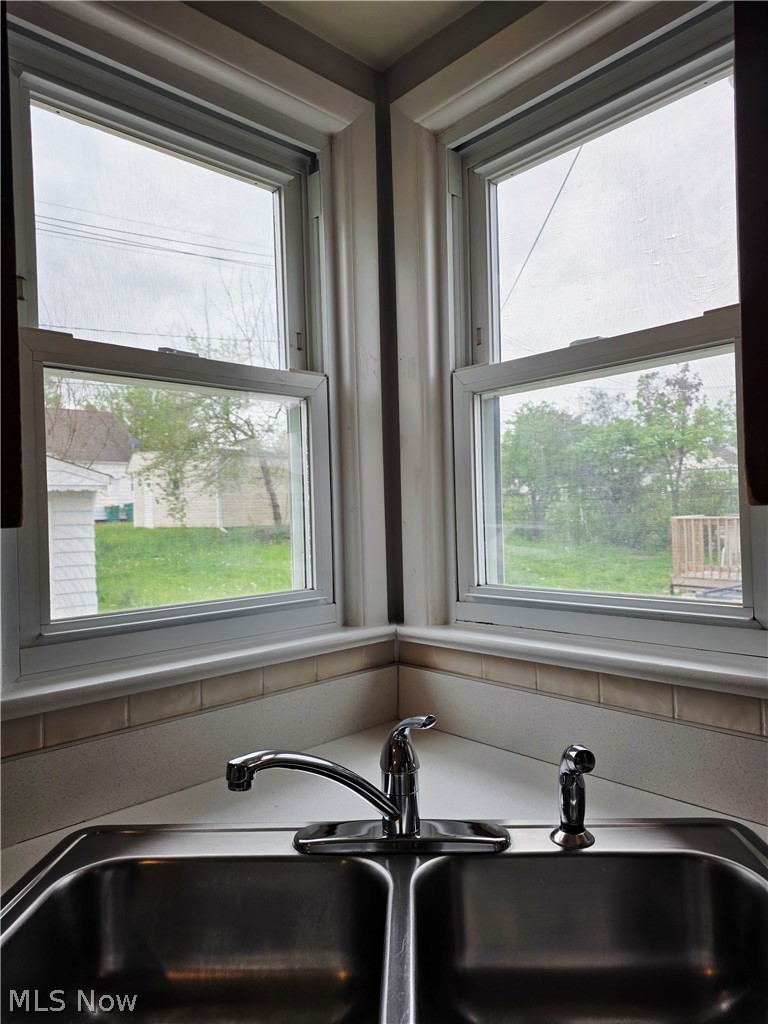 15804 Northwood Avenue, Maple Heights, OH - Photo 5