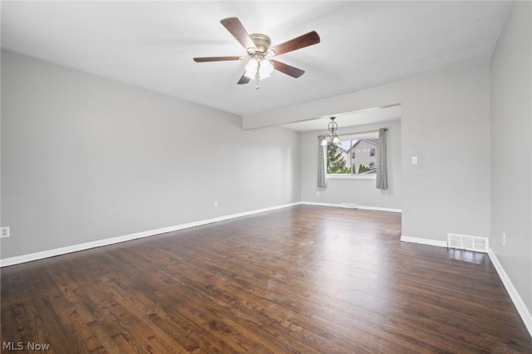 270 Riveredge Parkway, Berea, OH - Photo 8