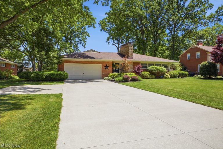 277 Marwood Drive, Warren, OH - Photo 2