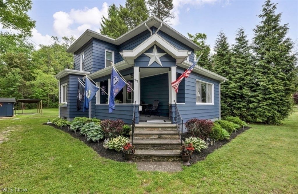 77 Crowell Avenue, Geneva, OH