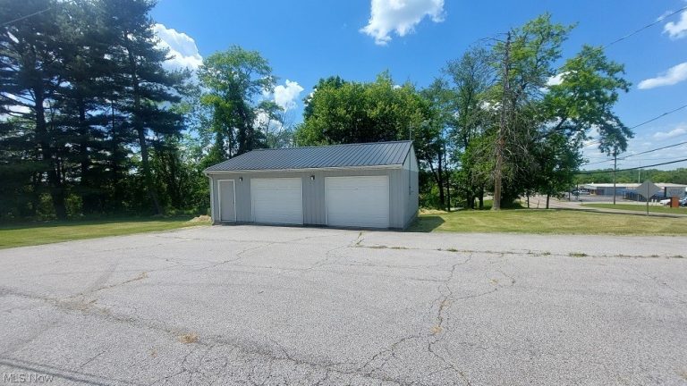 227 Canton Road, Wintersville, OH - Photo 3