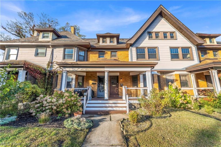 12206 Detroit Avenue, Lakewood, OH, 44107