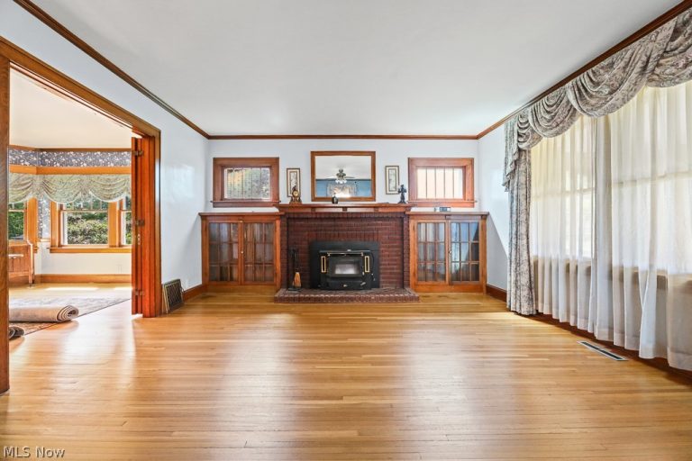 231 Milton Street, Alliance, OH - Photo 8