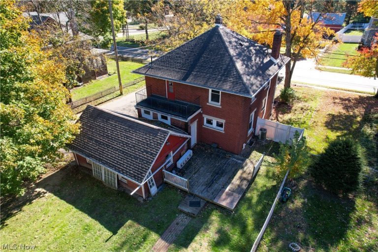 3771 Edison Street, Uniontown, OH - Photo 6