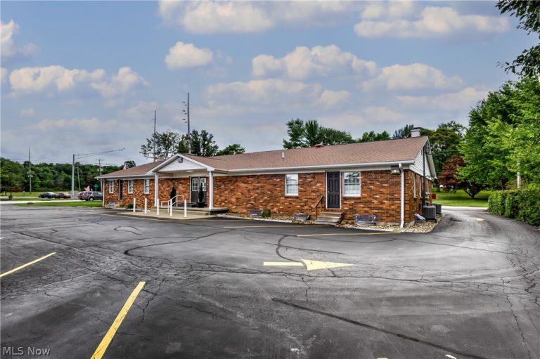 400 Main Street #L8, Canfield, OH - Photo 6