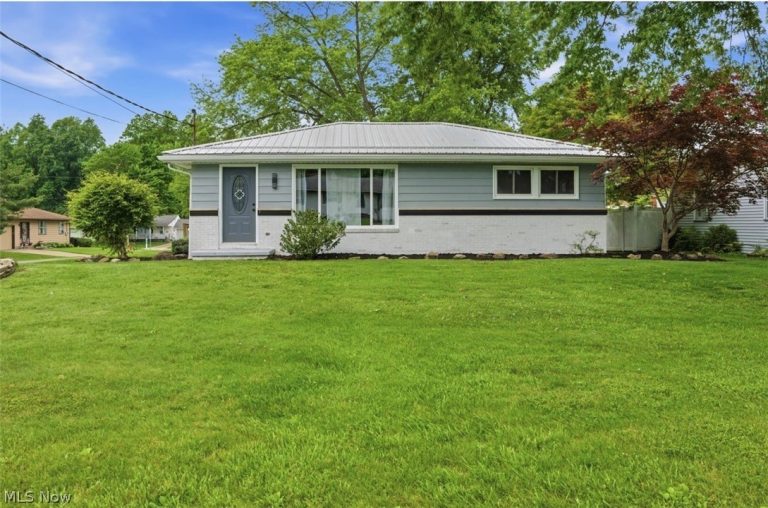 1104 Gary Avenue, Girard, OH - Photo 5
