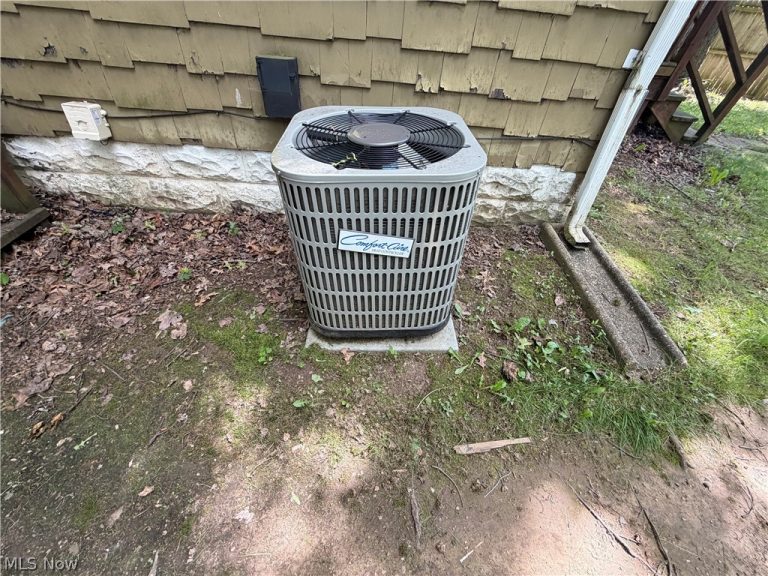 918 Frederick Boulevard, Akron, OH - Photo 5