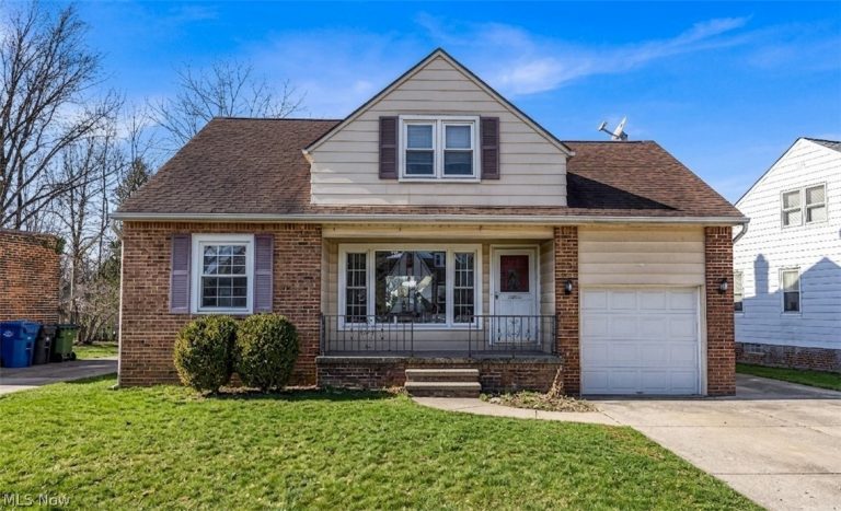 5876 Wickfield Drive, Parma Heights, OH, 44130