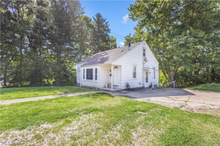 1402 Wheeling Avenue, Cambridge, OH - Photo 4