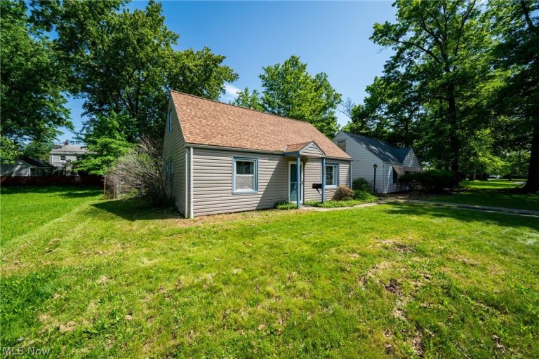 23861 Colbourne, Euclid, OH - Photo 3