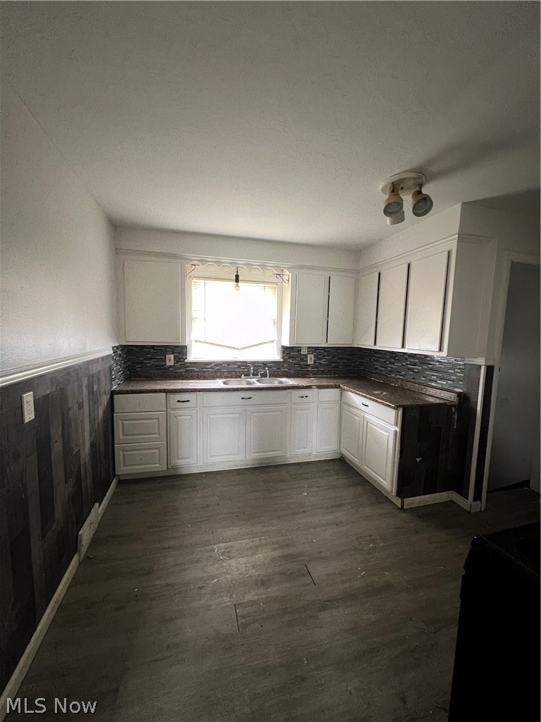 11705 Farringdon, Cleveland, OH - Photo 4