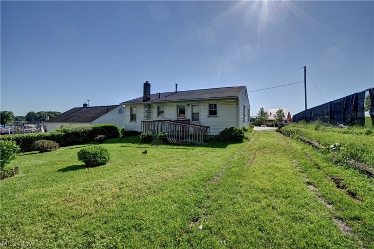 2123 Clearview Avenue, Canton, OH - Photo 4