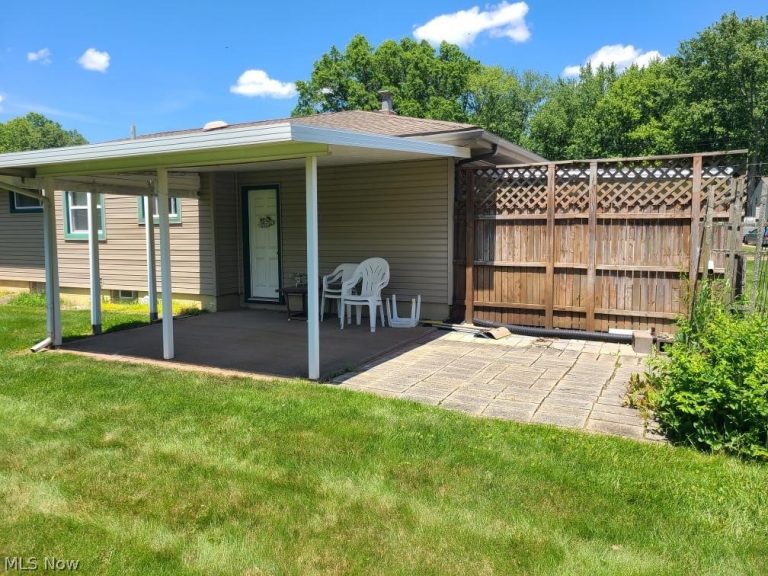3718 35th Street, Canton, OH - Photo 3