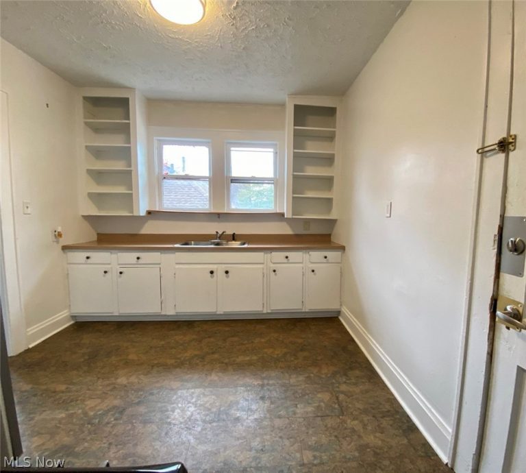 400 Cloverdale Avenue #UP, Akron, OH - Photo 8