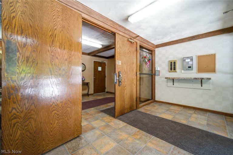 520 Meredith Lane #516, Cuyahoga Falls, OH - Photo 5