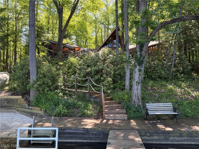 2325 Plum Point, Roaming Shores, OH - Photo 4