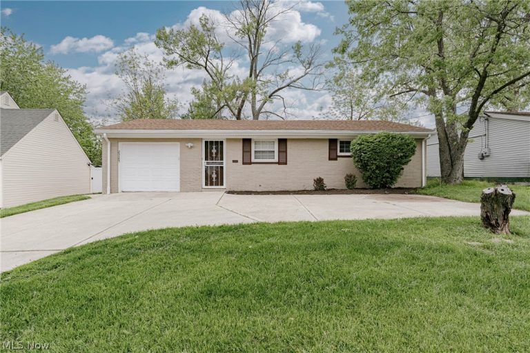 24505 Emery Road, Warrensville Heights, OH, 44128