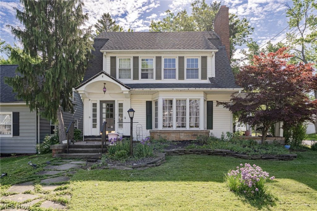 1665 Maywood Road, South Euclid, OH