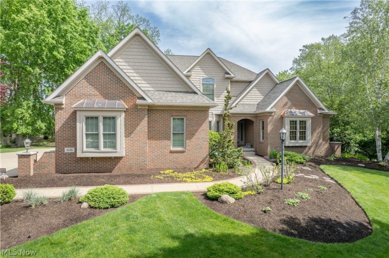 1535 Chadford Gate, Canton, OH, 44709