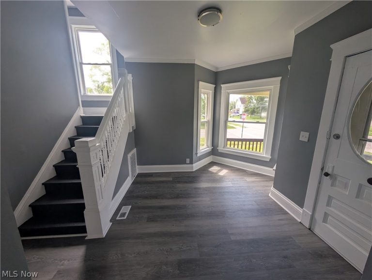 969 Washington Avenue, Lorain, OH - Photo 5