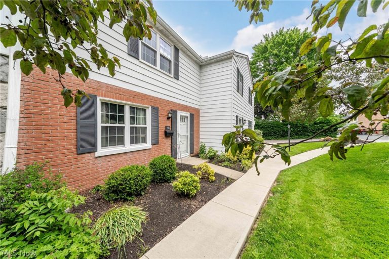 19662 Lorain Road, Fairview Park, OH - Photo 6