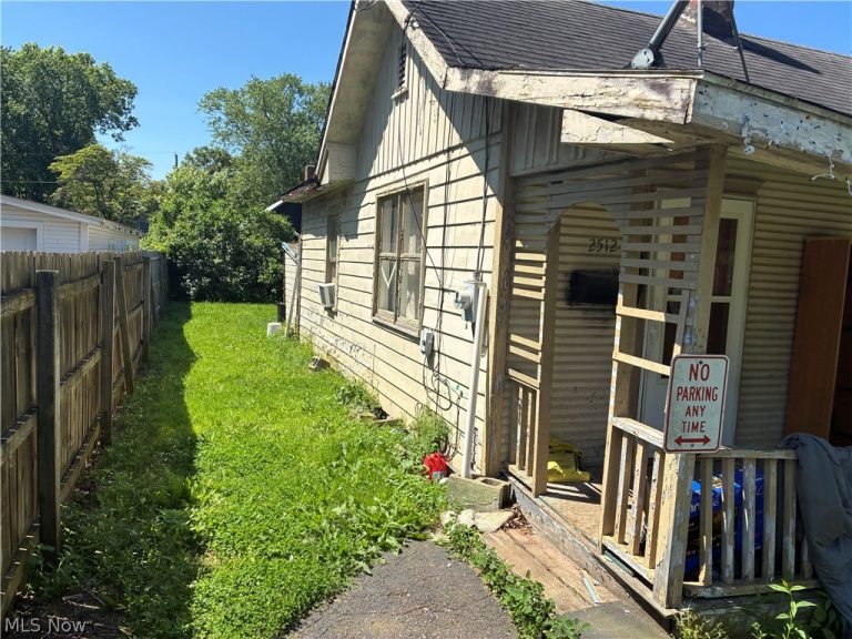 2512 42nd Street, Canton, OH - Photo 6